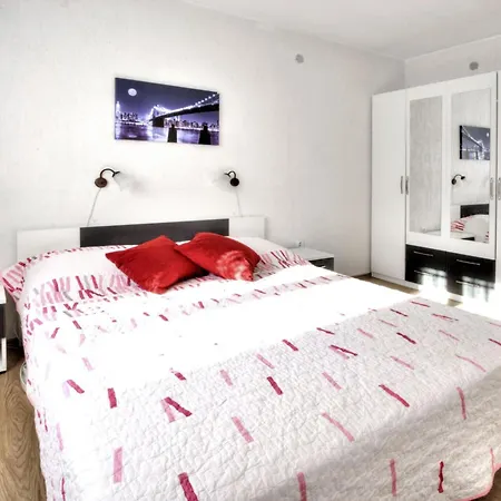 Apartament In Mit Grill By Interhome Baška